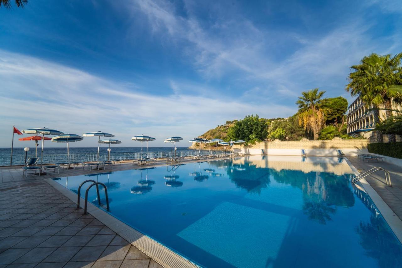 Villaggio Baia D'Ercole Capo Vaticano Esterno foto