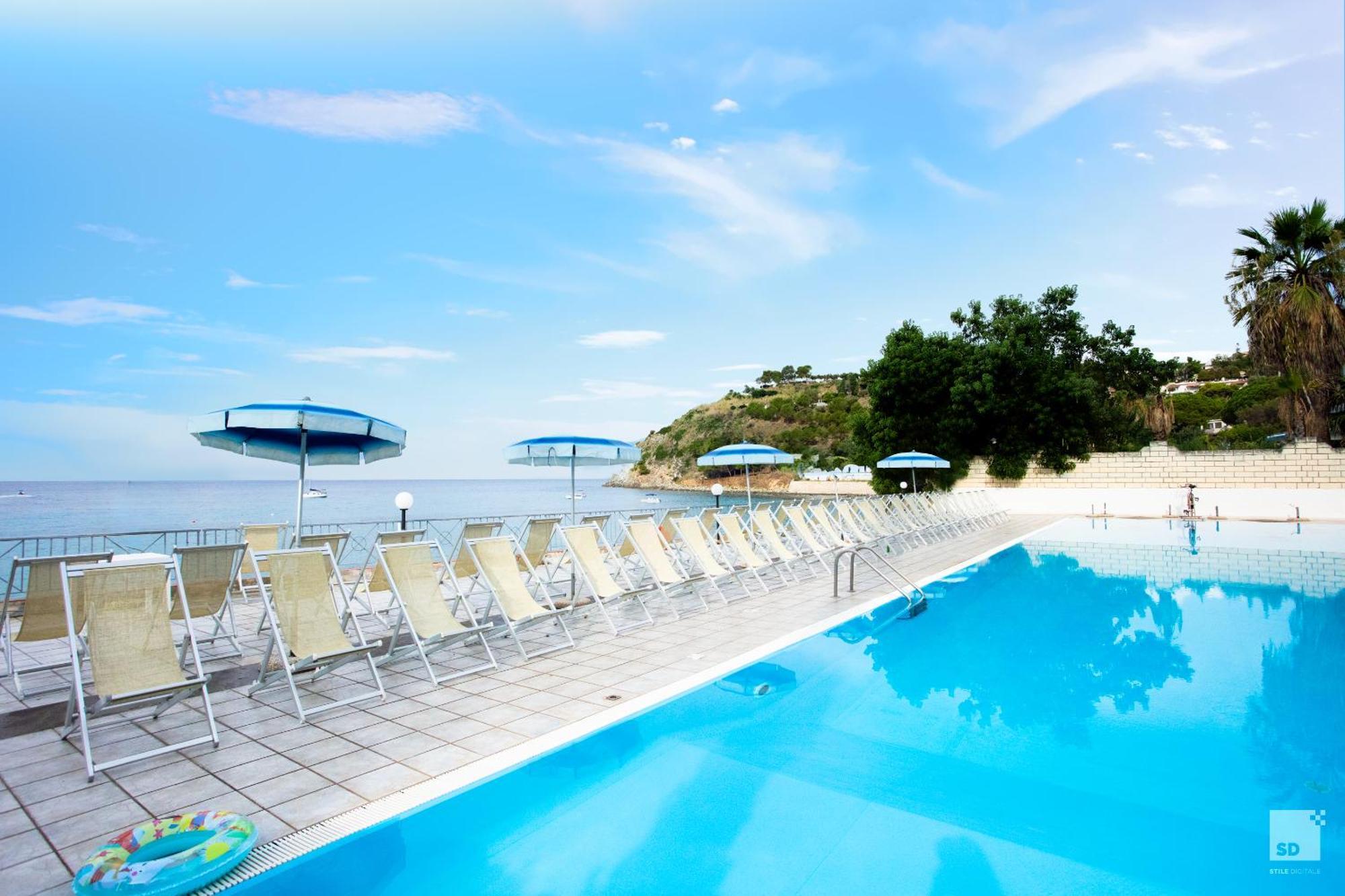 Villaggio Baia D'Ercole Capo Vaticano Esterno foto