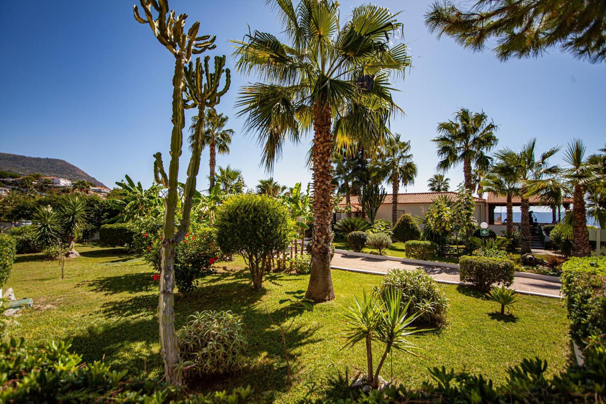 Villaggio Baia D'Ercole Capo Vaticano Esterno foto