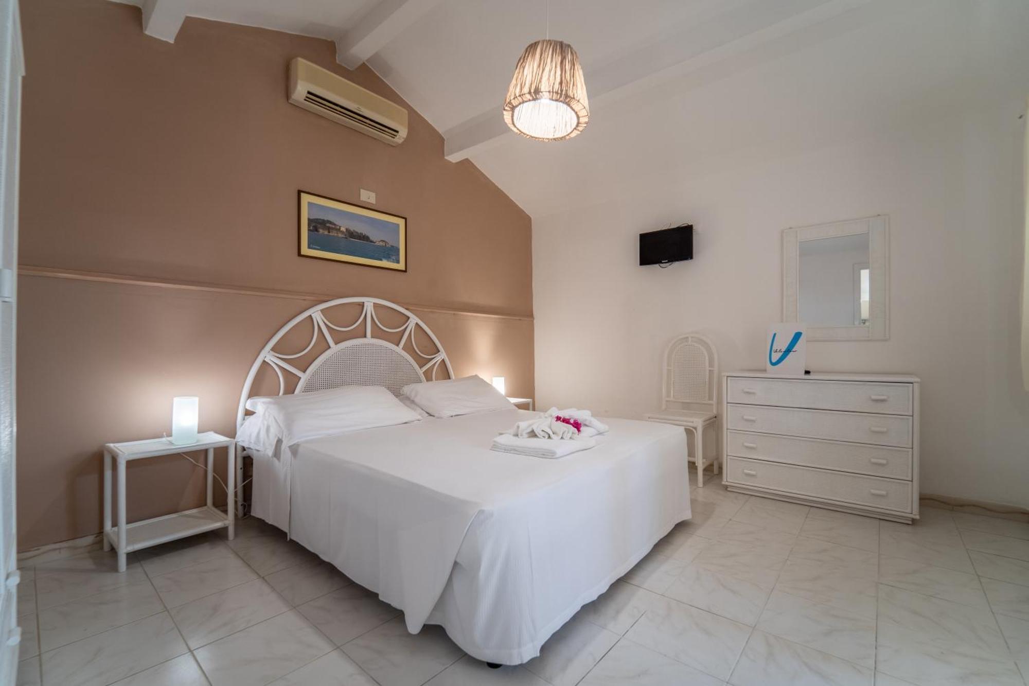 Villaggio Baia D'Ercole Capo Vaticano Esterno foto